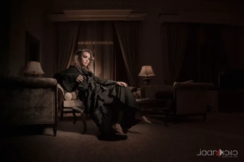 Royal Touch Light — Fashion & Portraits photography by Jaan Click Media