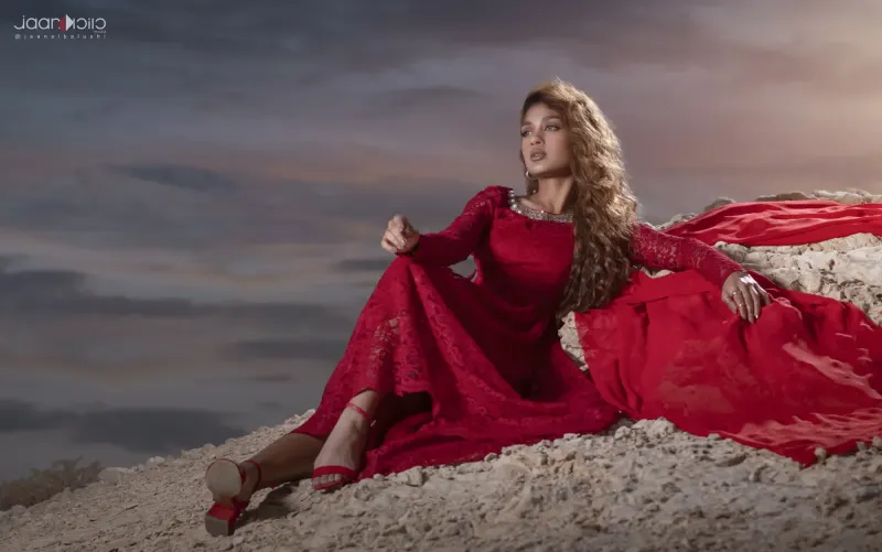 Nawal Desert — Fashion & Portraits photography by Jaan Click Media